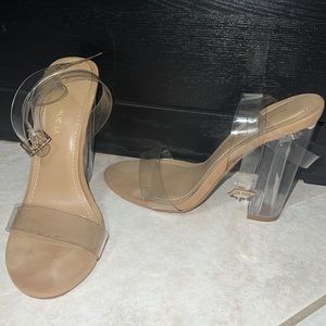 Strap pumps - clear